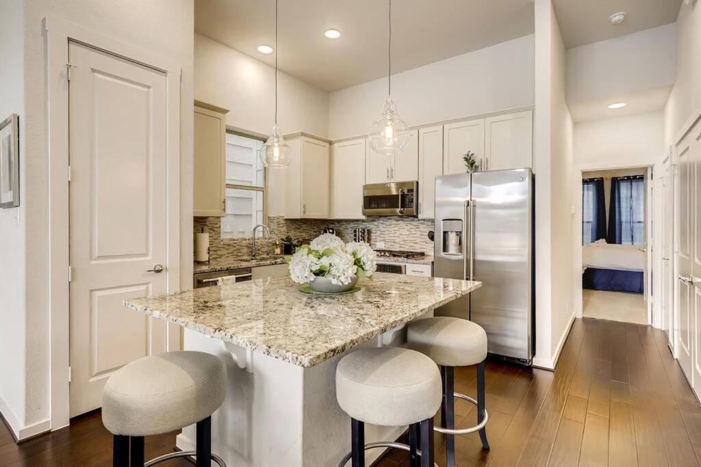 Gorgeous 4 Bed Home On St Mary'S - Minutes To Riverwalk/Pearl San Antonio Eksteriør bilde