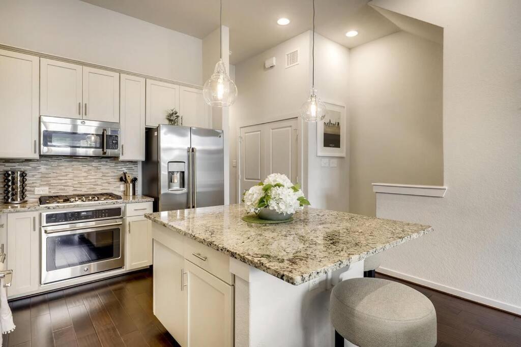 Gorgeous 4 Bed Home On St Mary'S - Minutes To Riverwalk/Pearl San Antonio Eksteriør bilde