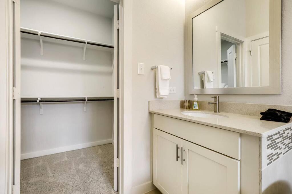 Gorgeous 4 Bed Home On St Mary'S - Minutes To Riverwalk/Pearl San Antonio Eksteriør bilde