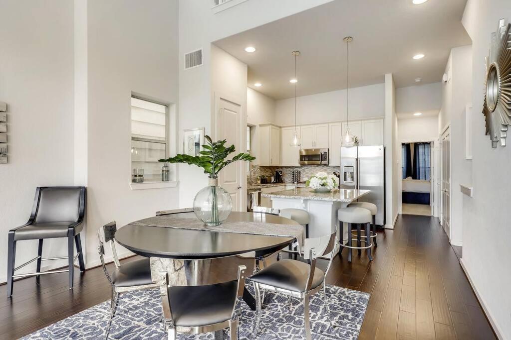 Gorgeous 4 Bed Home On St Mary'S - Minutes To Riverwalk/Pearl San Antonio Eksteriør bilde