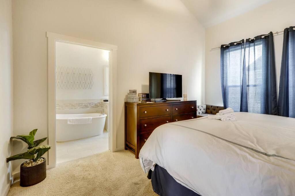 Gorgeous 4 Bed Home On St Mary'S - Minutes To Riverwalk/Pearl San Antonio Eksteriør bilde