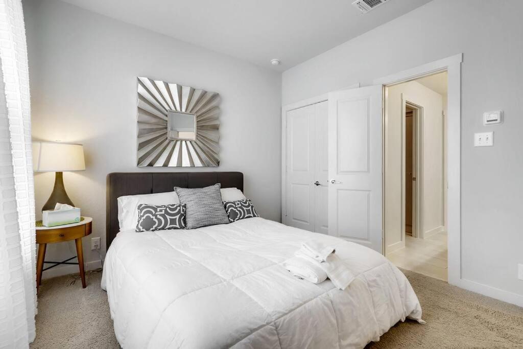 Gorgeous 4 Bed Home On St Mary'S - Minutes To Riverwalk/Pearl San Antonio Eksteriør bilde